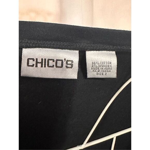 Unique Beautiful soft and stretchy black Chico's short Sleeve Blouse SIZE medium - Picture 4 of 5